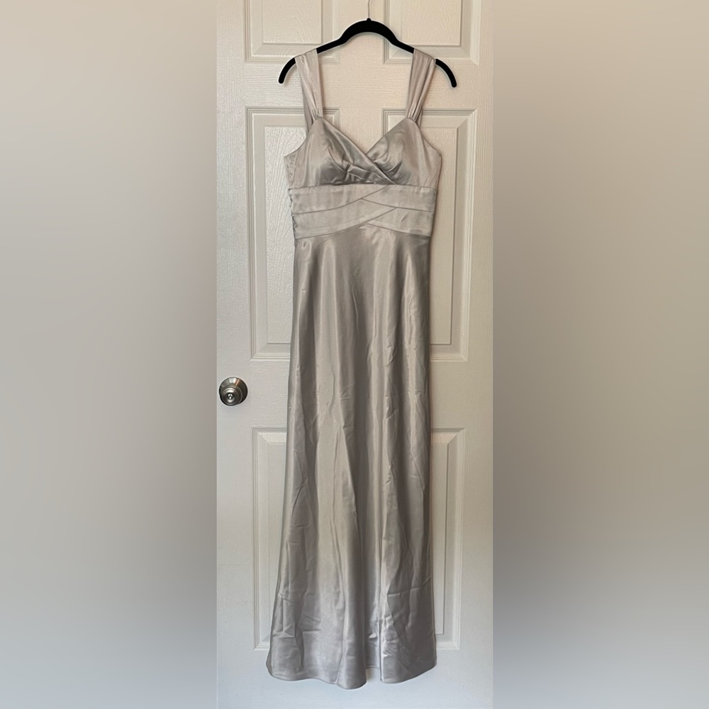 Silver Elegant Prom Bridal dress. Size 2